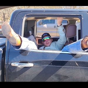 Meet your Posher, Hunter